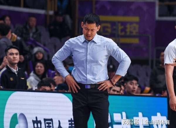 唉！险胜倒数第1，惨败倒数第3，再输倒数第2，8强队被他带垮了